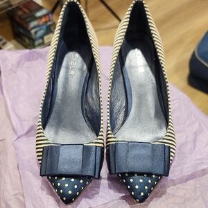 Menbur Navy and Cream Striped Heels with Bow, Size 6.5